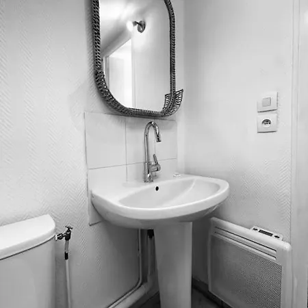 L'elegant Duplex Carteret Apartment *